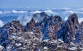 春雪落黄山