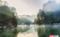“森”呼吸·清凉“界”丨张家界宝峰湖：土家歌声绕绝壁，一湖碧水映出张家界的“清凉密码”