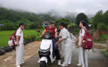 图片故事｜走出大山 深山四胞胎的开学季(7)