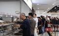 五一长假荣昌区政府机关食堂再迎游客，准备了卤鹅凉粉等特色小吃，首餐接待1000余人打卡用餐