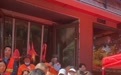 火锅店老板买2万斤西瓜送环卫工，当事人：既帮助瓜农也回馈社会
