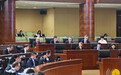 保安司司長陳子勁列席立法會全體會議。立法會採用緊急程序，細則性表決《修改第17/2009號法律〈禁止不 法生產、販賣和吸食麻醉藥品及精神藥物〉》法案