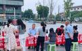 城管进社区普法！藏龙岛执法队员加强餐饮油烟管理留住烟火气