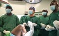 中国医生完成尼日尔首例微创关节镜前交叉韧带重建术(2)