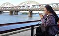 “江景吧台”成松花江畔新晋热门打卡点：往这儿一坐，主打一个“岁月静好”