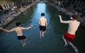 6月极端高温席卷欧洲，全球热浪凸显气候变暖“放大器”效应