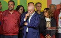 巴西总统选举第二轮角逐者发表讲话(7)