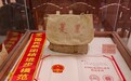 铸牢共同体 中华一家亲｜草原上永不褪色的“红书包”