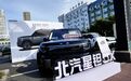 硬派越野车亮相中央大街，市民驻足看车打卡
