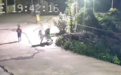 3岁男童遭多名邻居家孩子踢打，父亲称已获赔偿 专家：起哄会让攻击变“集体游戏”，不能以孩子小开脱