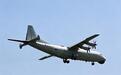 海军航空兵反潜实战训练，“有人+无人”织就空中反潜网