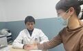 一口气吃了两斤草莓，女子因腹痛腹泻进了医院