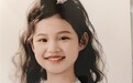 拍广告的小女孩