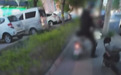 快评丨“女孩盲道被撞”系摆拍，依法严惩不是小题大做
