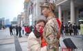 组图丨一身戎装赴军营！湖北2026新兵出征，汉口站温情满溢