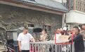 铁笼游街都来了，网红摆拍为何难治