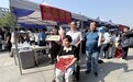 他滑着轮椅进大学的那天，连宿舍床位的插座都特意为他调低了