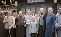 纯靠“手搓”，他们把语文课文翻拍成166万点赞的“催泪大片”