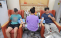 献血就能领“机甲”？上海多个献血屋预约通道爆满，血液中心调外省“机甲”支援