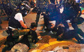 香港中环出现非法游行集结 警方拘捕49人