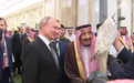 普京送沙特国王一只猎鹰 签下百亿大单