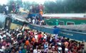 孟加拉国两列火车相撞，至少14人死亡40人受伤