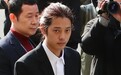 性侵醉酒女子，还偷拍散播淫秽影片，韩国歌手郑俊英获刑6年
