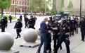 美国老人遭警察推倒后昏迷流血 警方声明却称“他是绊倒的”