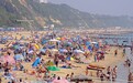 英国遭遇有记录以来最严重的热浪以及雷暴天气袭击