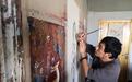 青年画师遵循古法绘壁画 守住原味“敦煌印记”
