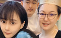 赵本山女儿球球曝光母亲近照，珠宝傍身尽显贵气