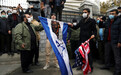 伊朗学生抗议科学家遇害 怒烧美国以色列国旗