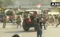 印度国庆阅兵正进行，农民开拖拉机冲入首都冲撞警察！