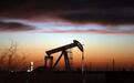 国际油价跳涨超5%！主要产油国决定延长减产协议