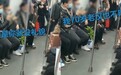 上海地铁一男子因工作太累未让座，70岁大爷怒怼：你是没道德的