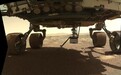 NASA "机智号" 火星直升机最新照片：充电保温中，四脚已全部放下
