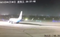 江苏14级大风吹动飞机转圈 机场回应