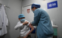 中国单日接种疫苗创下世界最高纪录，为什么说接种率还是偏低？