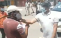 印度官员刁难外出买药男子：扇耳光砸手机 还命令警察殴打