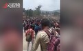 印度数百人冲出火车站逃避新冠检测 警察都拦不住