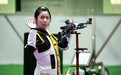 中国夺东京奥运首金！00后射击小将逆转击败俄罗斯选手