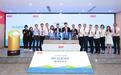 木地板终于可以“防水”了？大自然发布 “防水科技” 强化地板