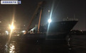 上海黄浦江堤岸遭轮船撞击 现场画面曝光