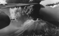 史上最牛火山喷发：团灭美军轰炸机大队，把88架飞机烧成渣渣