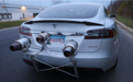 特斯拉Model S火箭推进器版实车亮相！尾部火焰喷发极具科幻感