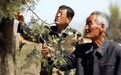 耕耘六十载 植绿“父子兵”
