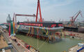 中国第三艘航母下水 命名“福建舰”