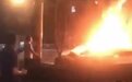 保时捷电动车车祸起火，营救人员打不开车门，车主无法脱困身亡？当地警方：事故挺严重