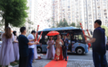 轰动全城！公交当婚车，下一站，幸福！