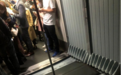 港媒：港铁将军澳线发生列车事故，1500人沿隧道离开